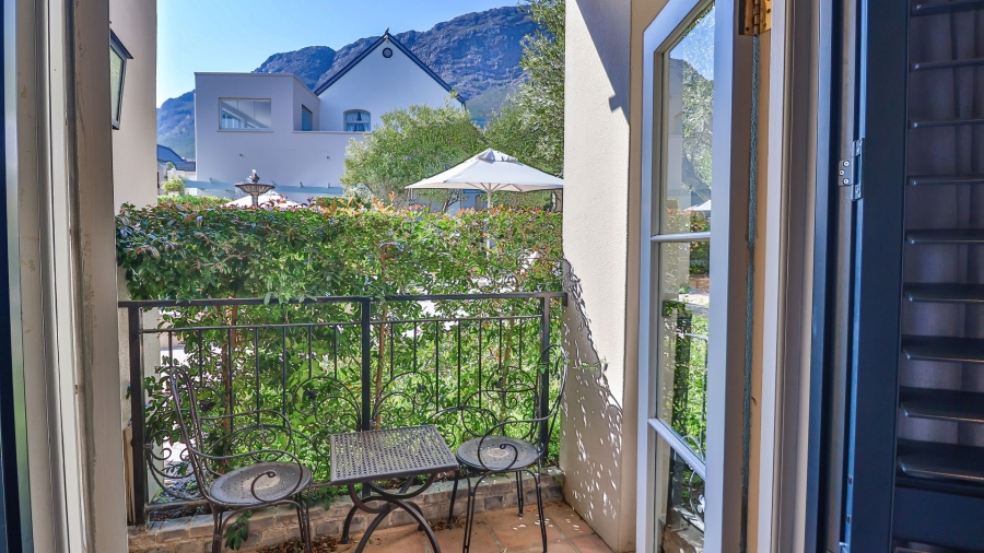 2 Bedroom Property for Sale in Franschhoek Western Cape